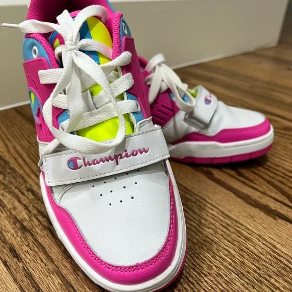 Champion Sneakers - Picture 2 of 7